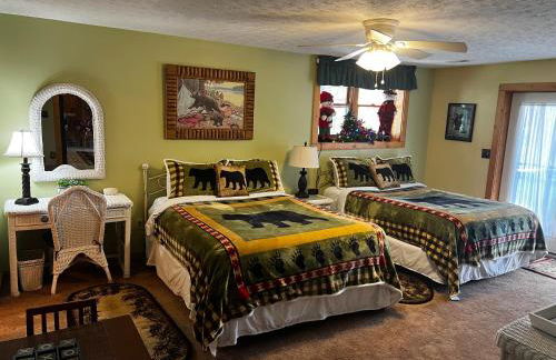 BearHavencabinfun 3 story Log Cabin Mountain View,Hot Tub, sleeps 10 - Foto 11