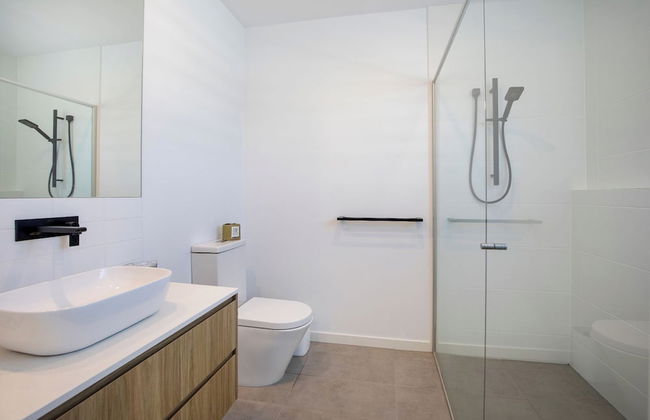 Palm Beach Luxe Townhouse walk to Beach - Photo 19