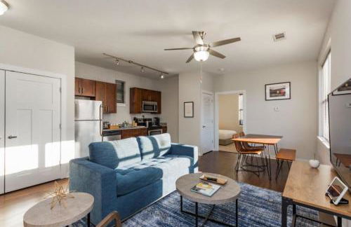 CozySuites Music Row Spacious 1BR with free parking 60 - Foto 8