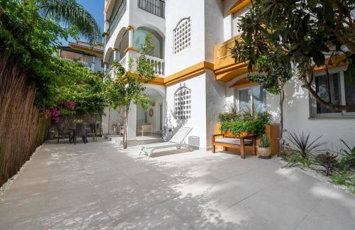 Luxury 3BR Puerto Banus, Pool, Garden, Walk to Marina & Beach - Photo 5