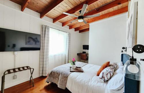 Hilltop Lakeview Hideaway- 2BR 2BATH with romantic sunsets - Foto 40