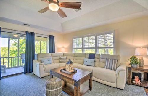 Sea Trail Resort Villas Condo with Community Perks! - Foto 5