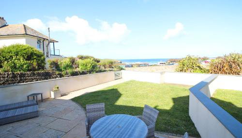 BEACHSIDE SPACIOUS apartment, private garden - Foto 2