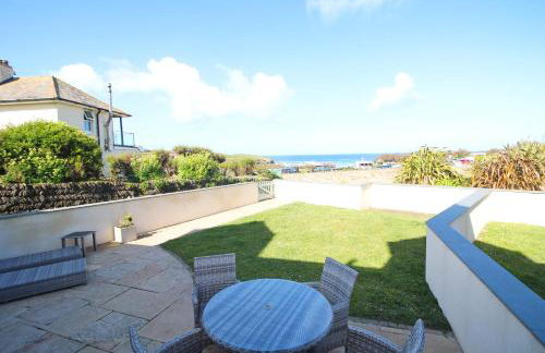 BEACHSIDE SPACIOUS apartment, private garden - Foto 2