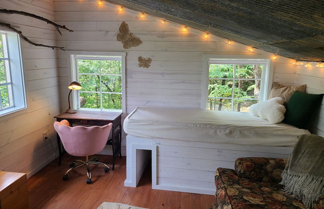 The Treetop Hideaways at Ruby Falls - Photo 12