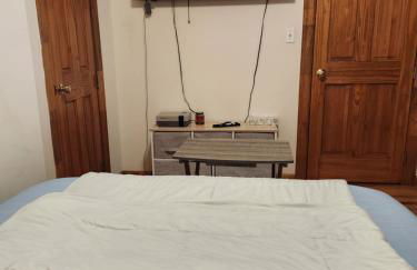 In the heart of nyc! Time sq, theater district, javits center - Foto 9