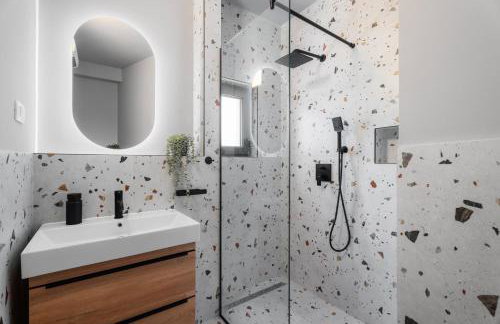 Apartment Gironi with Pool, Jacuzzi - Photo 23