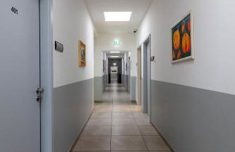 BOARDINGHOUSE KAYSER Günstige Monteursunterkunft, Monteurwohnung in Hanau bei Frankfurt am Main und Aschaffenburg, KOSTENFREIE PARKPLÄTZE! - Foto 4