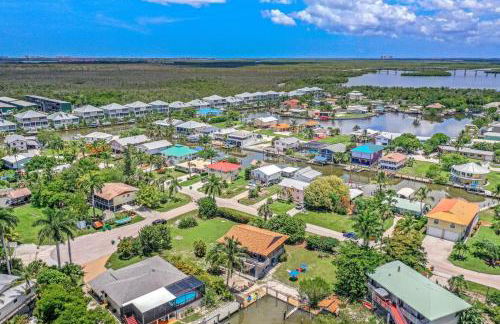 Goodland pet-friendly home with dock and kayaks - Foto 34