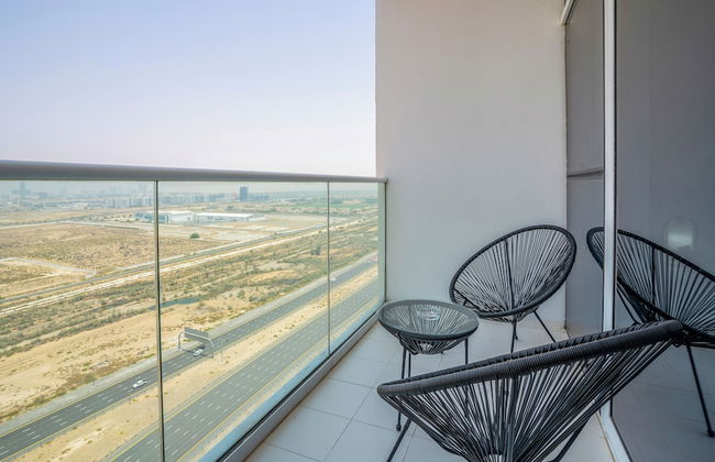 Tanin - Sleek Studio Offering Unobstructed City Views - Photo 12