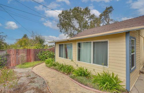2 Mi to Dtwn Atascadero! Cozy Cottage with Yard - Foto 21