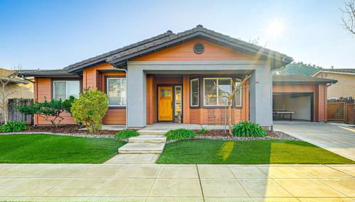 26 Mi to Fresno Pet-Friendly Home in Reedley! - Foto 1