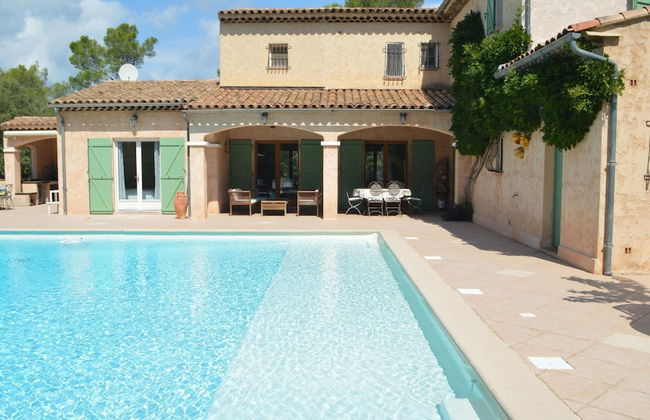 Rural Villa in Lorgues With a Private Pool - Foto 18