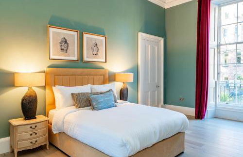 Dragon Suites Luxury Apartments at Rutland Square - Photo 57