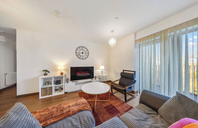 Lovely Flat With Free Parking & Wheelchair Access - Photo 13