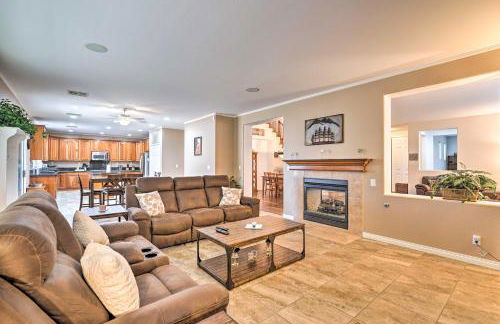 Spacious North Las Vegas Home with Yard - Foto 9