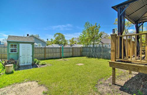 Walk to Swifts Beach! Classic Cottage with Deck - Foto 22