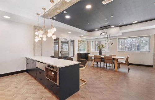 Unique 2BR SLC Short Walk to Temple, Shops, Food - Foto 29