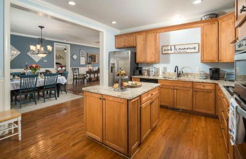 Mountain Retreat with Hot Tub, Game Room and Views - Foto 22