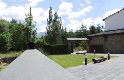 Casa de piedra y madera vistas a montañas y prados - Foto 5