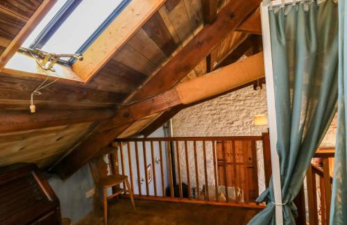 Swallows Nest - Photo 17