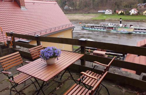 Ferien im Denkmal an der Elbe - Foto 3