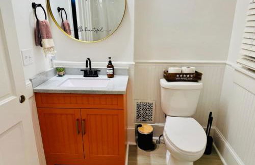 Jungle House Columbus Sleep 12 Downtown Ohio Free Parking - Near Convention Center & Nationwide Arena - 4BR Short North Luxury Home - Over 5,800 Five Star Stays - Foto 30