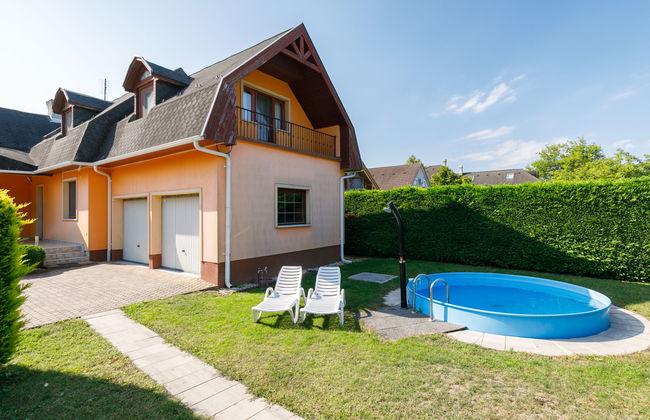 4 bedroom House in Balatonszárszó with private pool and garden - Photo 38