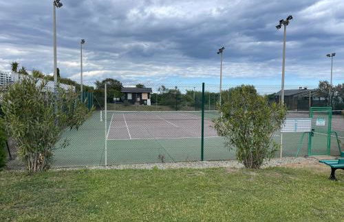 VILLA tous conforts avec Piscine privée et accès Plage - Foto 35