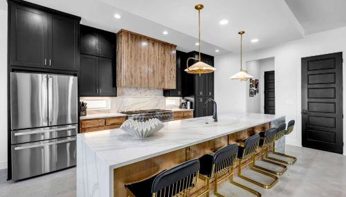 Lakefront Stay for 16 with Pool Dock & Game Room - Foto 4