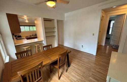 2nd Floor suite, close to ISU, Mill, & downtown - Foto 37