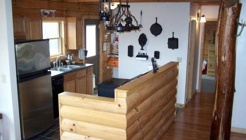 Charming Cabin Rental with a Hot Tub and Fireplace in the Smoky Mountains - Foto 3