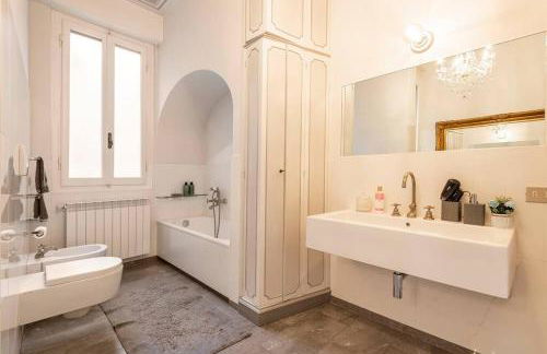 Majestic Villa in Hills of Florence with Gardens Gym Jacuzzi and Sauna - Foto 47