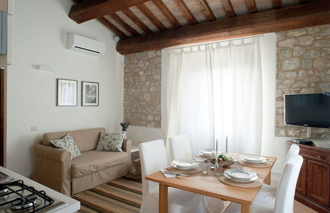 Modern Holiday Home in Foligno - Loc. With Pool - Foto 52