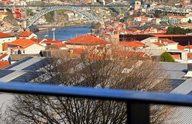 New Douro Tower 206 with shared pool and parking - Photo 2