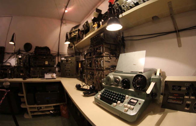 Tour por la Praga comunista y búnker nuclear - Foto 5