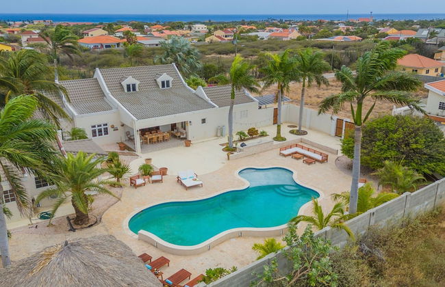 Charming Cunucu Home Pvt Pool Outdoor Kitchen - Foto 68