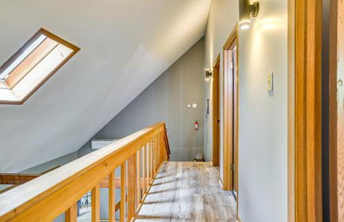 Home with Fire Pit in Jim Thorpe 6 Mi to Dtwn! - Foto 17