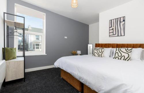 Contractor-Friendly 4-Bed 2-Bath Apartment, fast WiFi, central Redcar - Foto 21