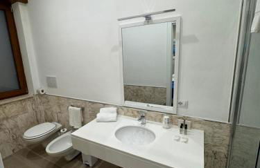 Coral White Apartment - Photo 4