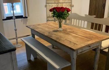 Lovely Two Bedroom Town House - Minimum 2 Night Stay - Foto 3