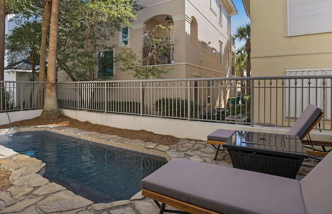 4BR Home, Private Pool, Steps From Beach, Minutes to Top Attractions - Foto 53