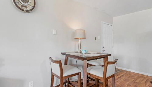 Charming entire ranch home with free parking - Foto 4