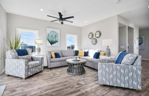 Walkable Topsail Retreat with Hot Tub and Views - Foto 13