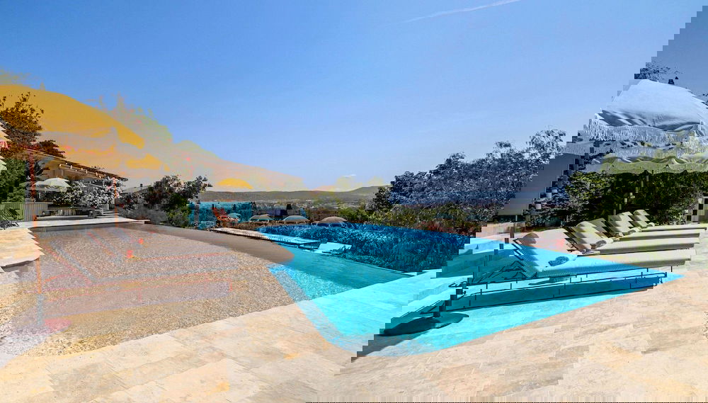 Room in a Magnificent 500m2 Provencal Villa - Foto 1, Imagen principal