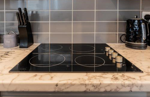 Modern 2 bed 2 Bath House in Sittingbourne by Splendid Stays - Photo 7