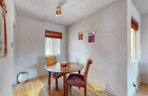 King Bed Centrally Located - Foto 1