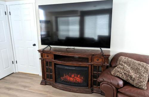 Cute Spacious Home - Photo 26