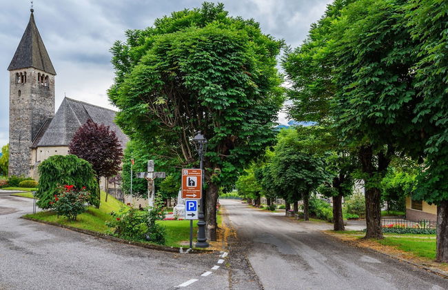 Belvilla by OYO Charming Apartment in Brez With TV - Foto 36