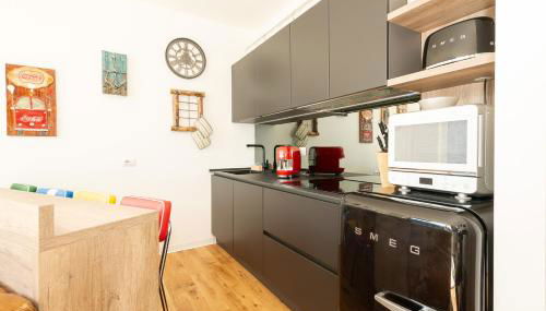 Appartamento Dany Con Vista Lago by Holiday Solutions - Photo 4, stove, dishwasher